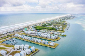 Waterfront*Steps to beach*Boat Launch*Kayaks*Pools